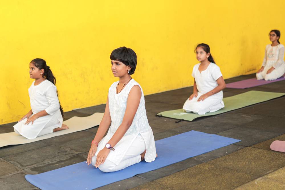 Yoga (2)